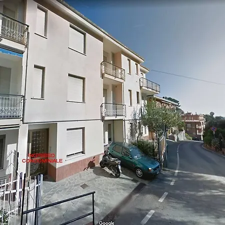 Monolocale N 3 Vicino Con Dehor *