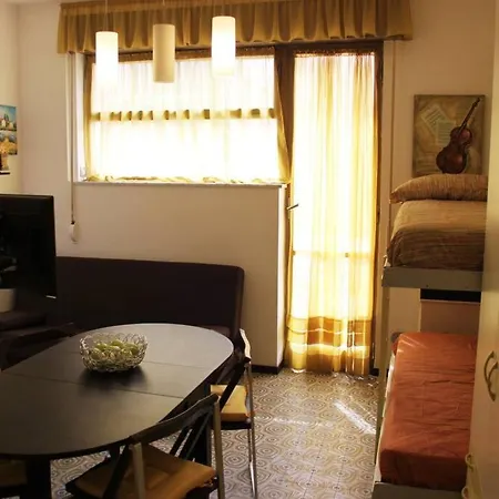 Apartment Monolocale N 3 Vicino Con Dehor *