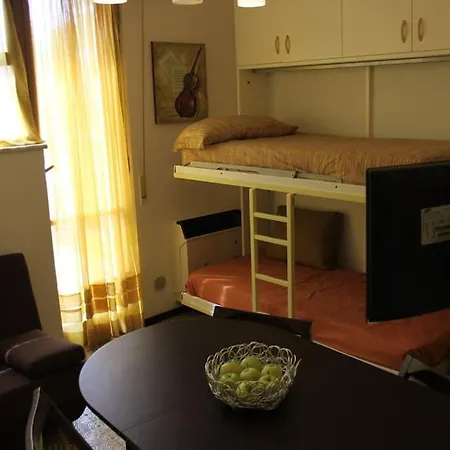 Apartment Monolocale N 3 Vicino Con Dehor *